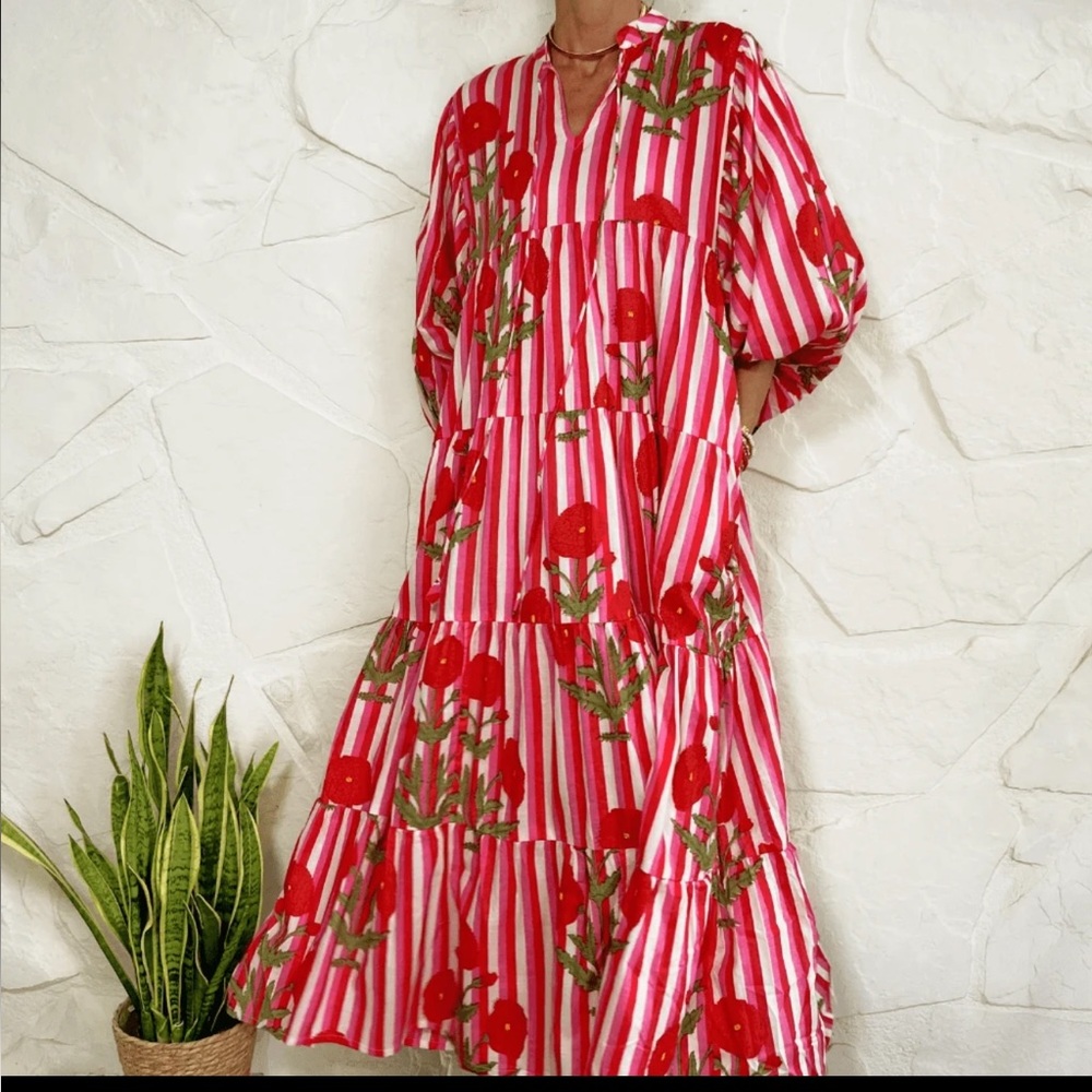 Reserved! 🌿❤️Red and White Striped Kids Dress with Floral Design❤️🌿